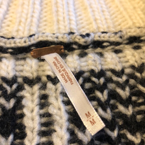 Free people black and white cropped sweater - Picture 2 of 3